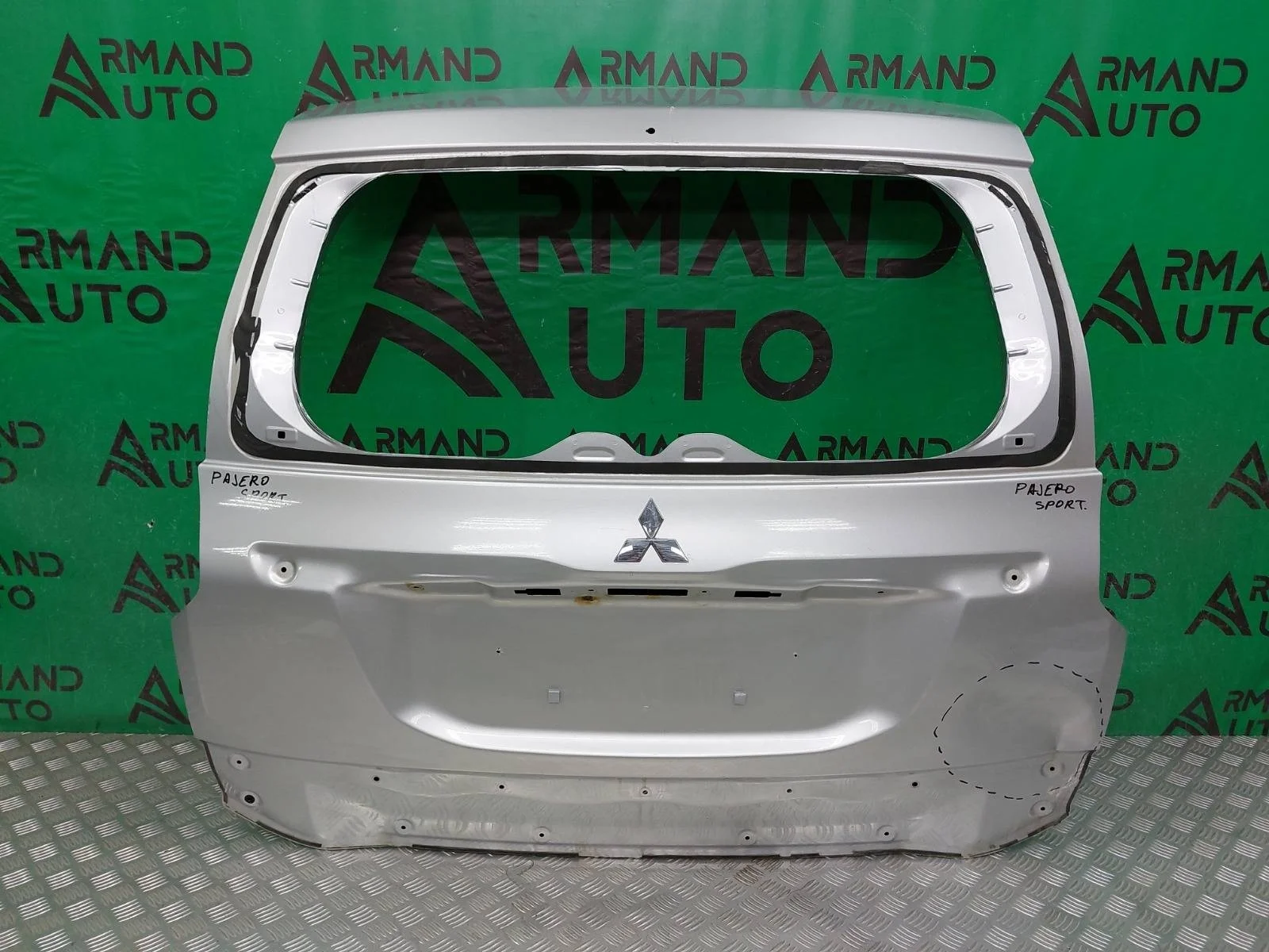 Дверь багажника Mitsubishi Pajero Sport 2015-2021 3