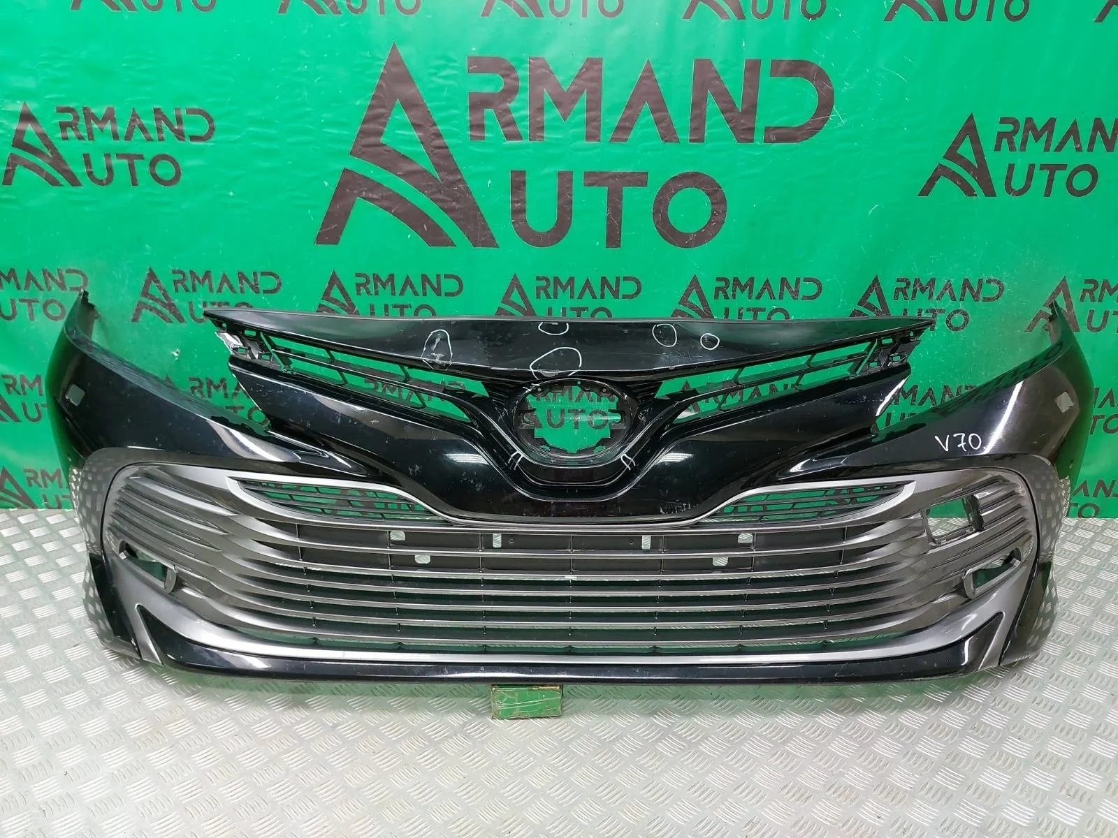 Бампер Toyota Camry 2017-2021 8 XV70