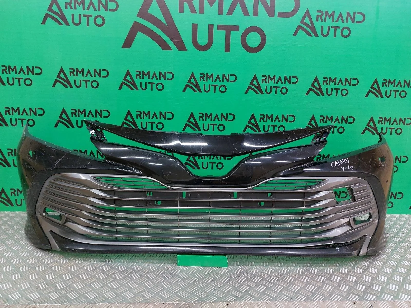 Бампер Toyota Camry 2017-2021 8 XV70