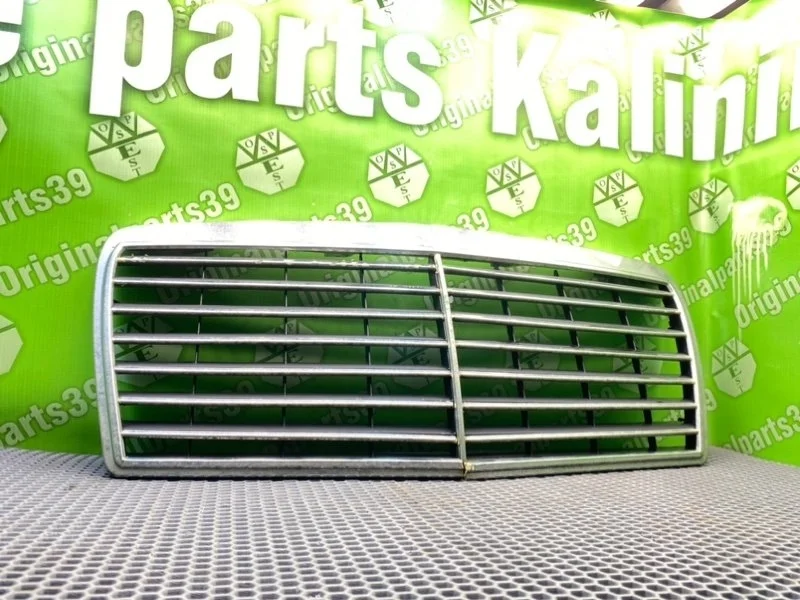 Решетка радиатора Mercedes-Benz -Class 1995 S124