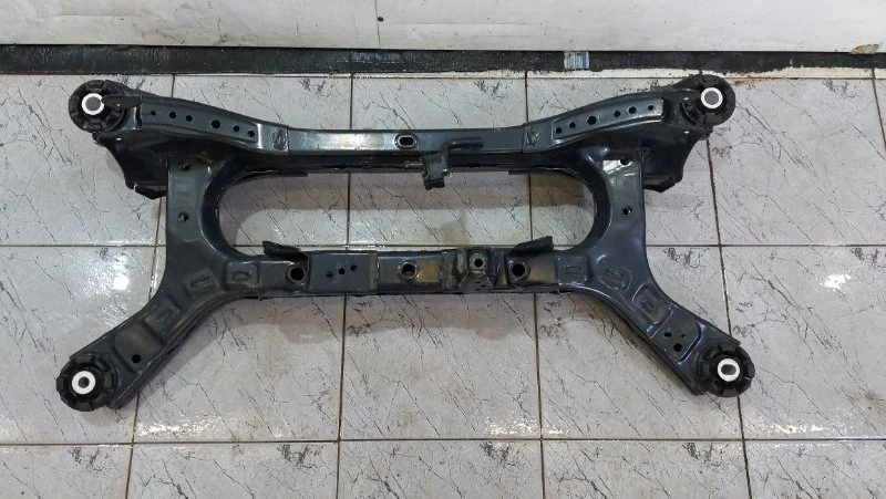Подрамник Toyota Camry 2021 70