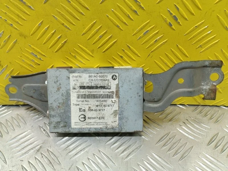 Блок электронный Lexus LX 570 2007-2012 2010