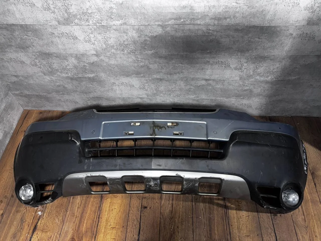 бампер передний Opel Antara