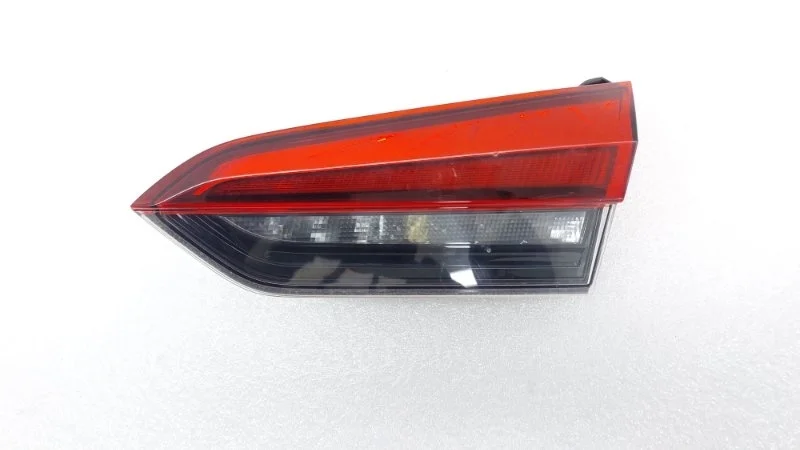 Фонарь Skoda Rapid 2020 NK6