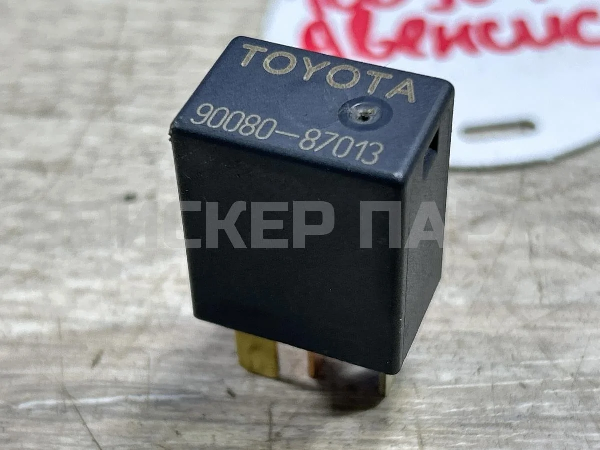 Реле Тойота Авенсис 2 (T250)