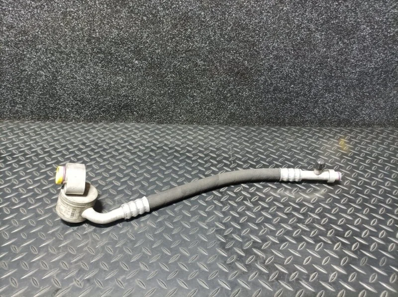 Трубка кондиционера Mercedes-Benz C-Klasse 2014 A2048306115 W204 M271.820