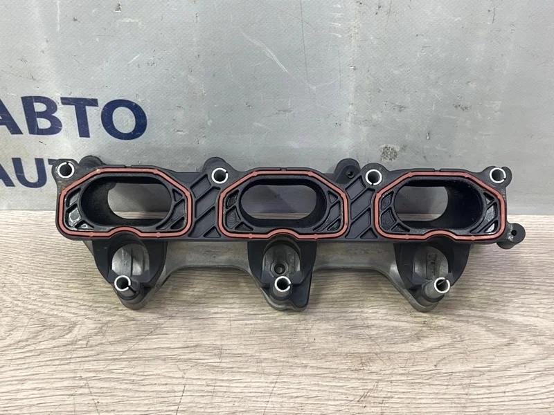 Коллектор выпускной Audi Q5 06E133125D 8R 3.2 CAL