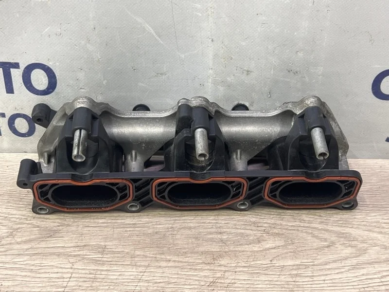 Коллектор выпускной Audi Q5 06E133125D 8R 3.2 CAL