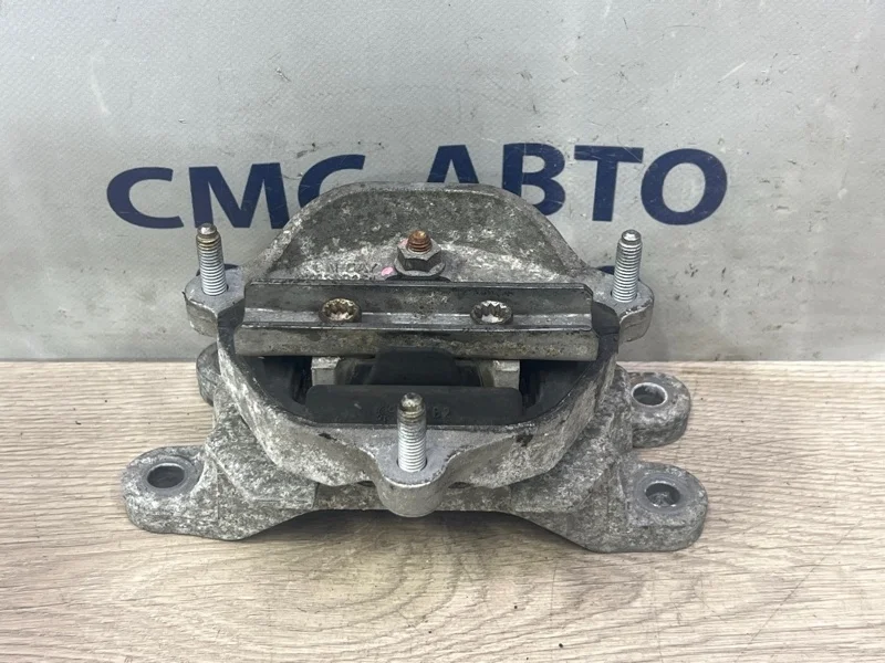 Опора АКПП Audi Q5 8K0399151DB 8R 3.2 CAL