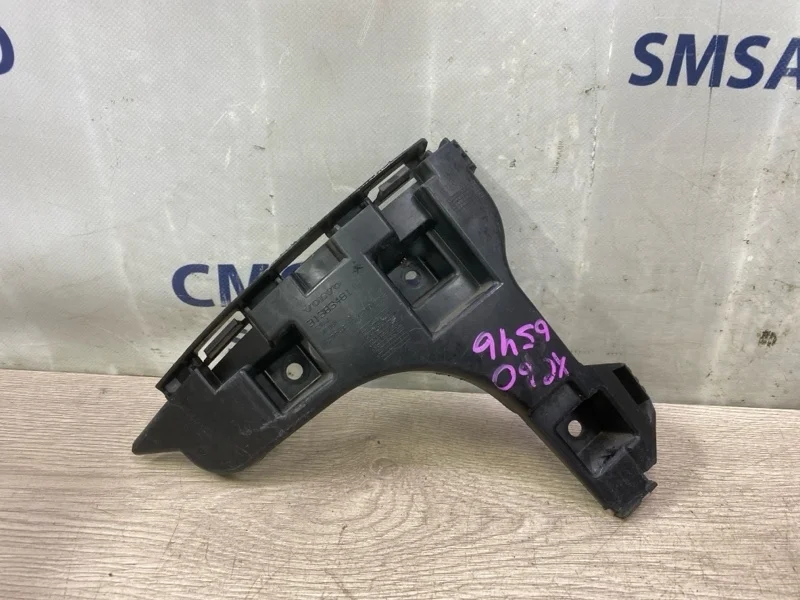 Кронштейн бампера под фонарь Volvo Xc60 31383481 ХС60 3.0 B6304T4, задний левый