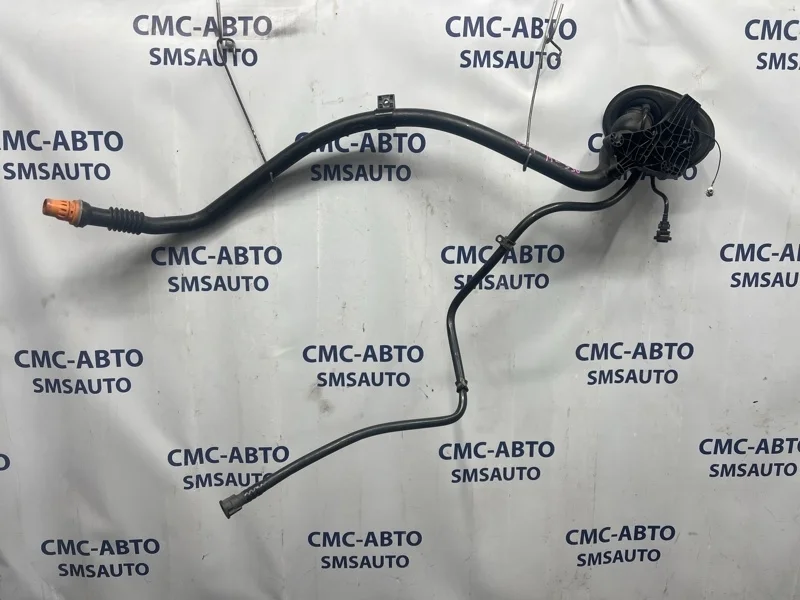 Заливная горловина бака Mercedes-Benz Ml A1664700920 W166 276.955