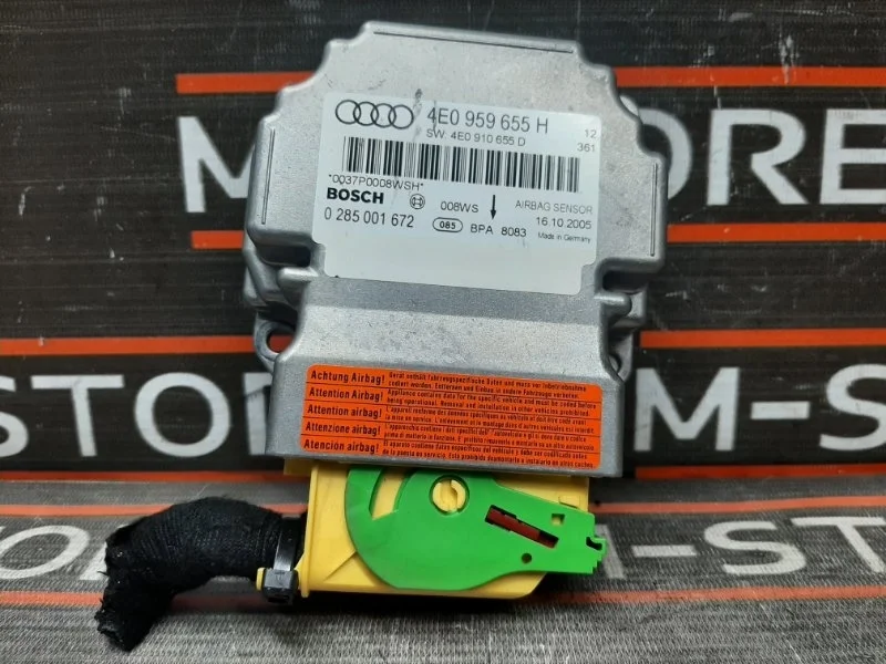 Блок управления airbag Audi A8 2005 4E/D3