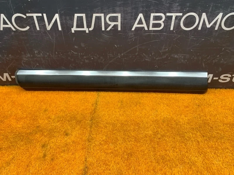 Молдинг на дверь Volkswagen Touareg 2008 7L