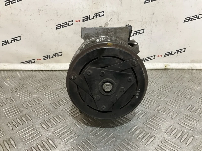 Компрессор кондиционера Nissan X-Trail 926001DA0A TNT31 2.0