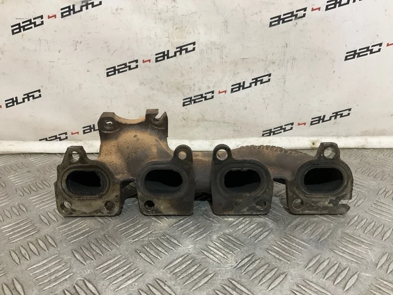 Коллектор выпускной Peugeot 3008 2011 V759703180 1 1.6