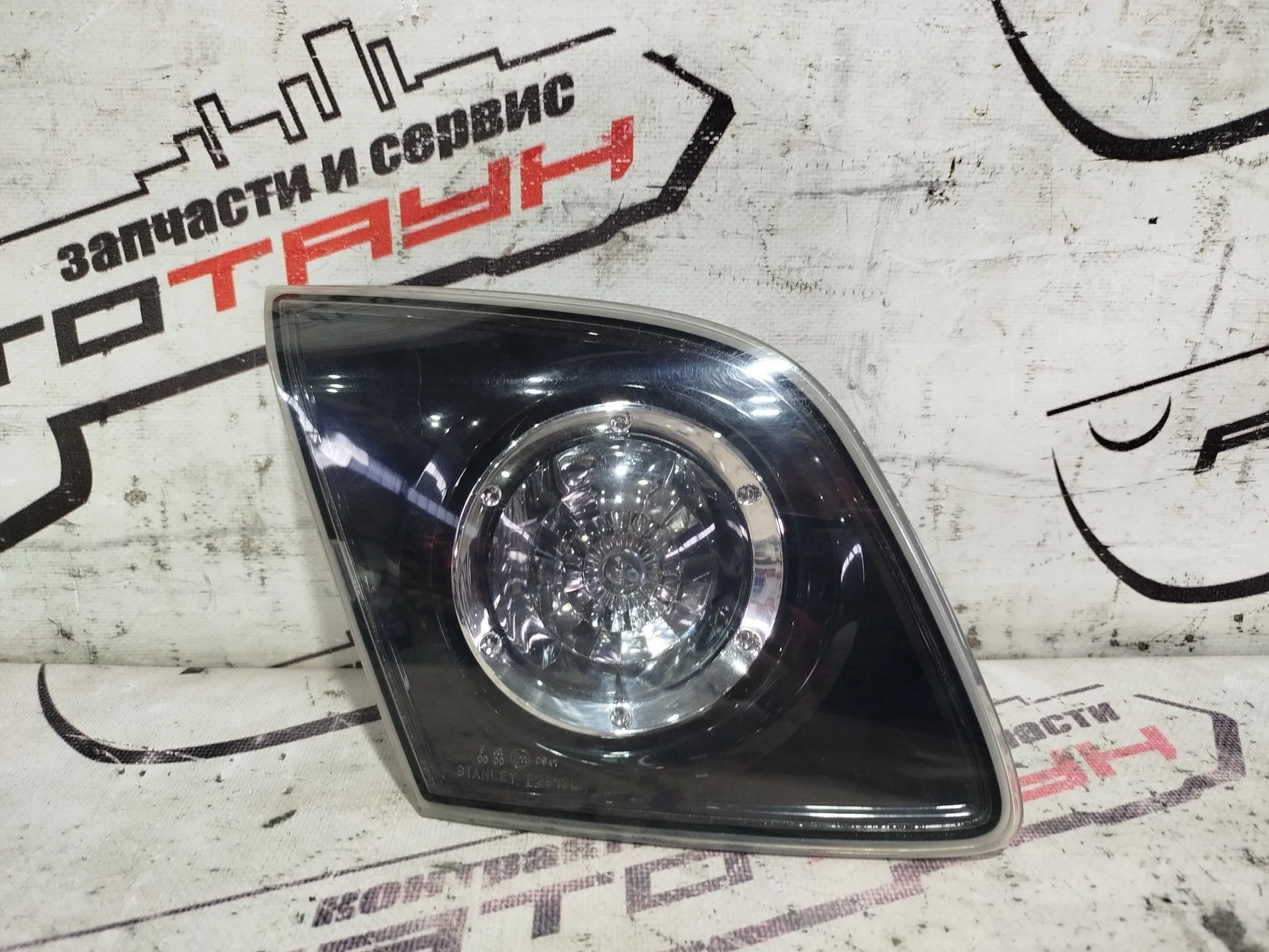 ФАЛЬШПАНЕЛЬ MAZDA AXELA BK3P BK5P BKEP 2913 HATCHBACK BLACK БЕЛЫЙ СТОП ЛЕВАЯ BR5S513G0 XE247