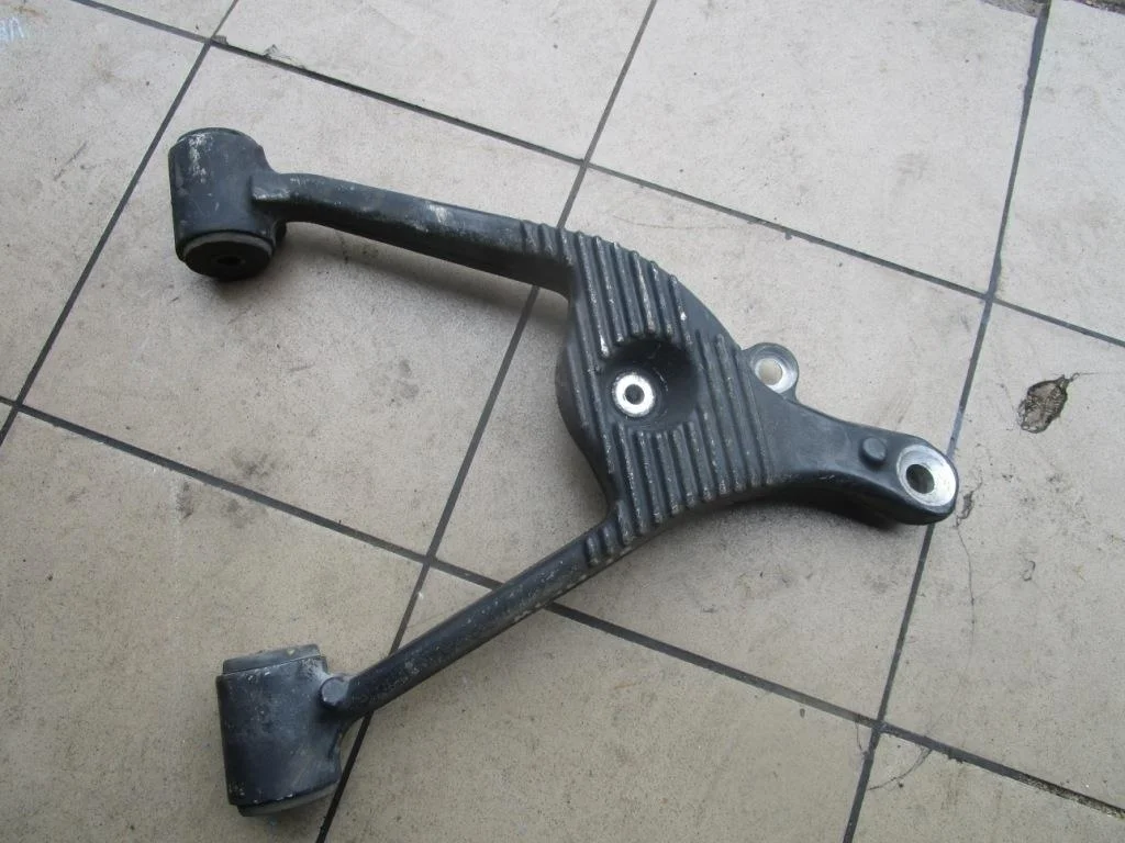 Рычаг задний Mercedes-Benz