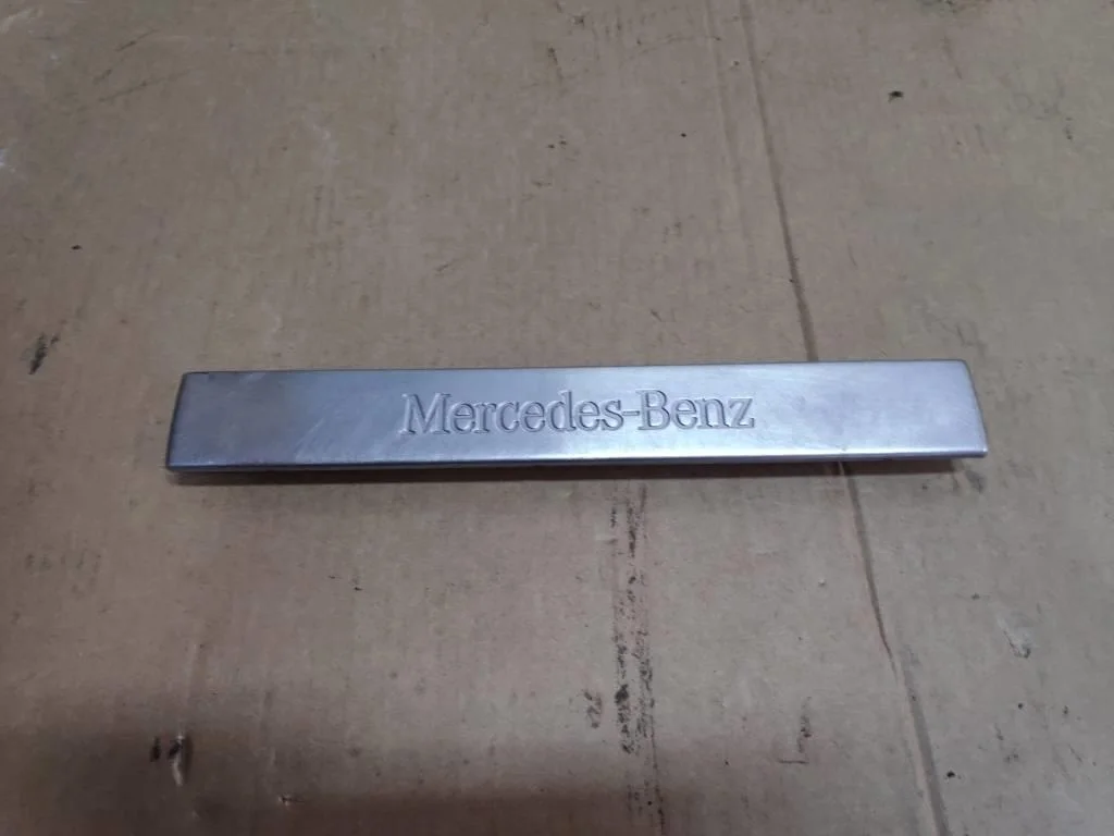 Накладка порога внутренняя Mercedes-Benz