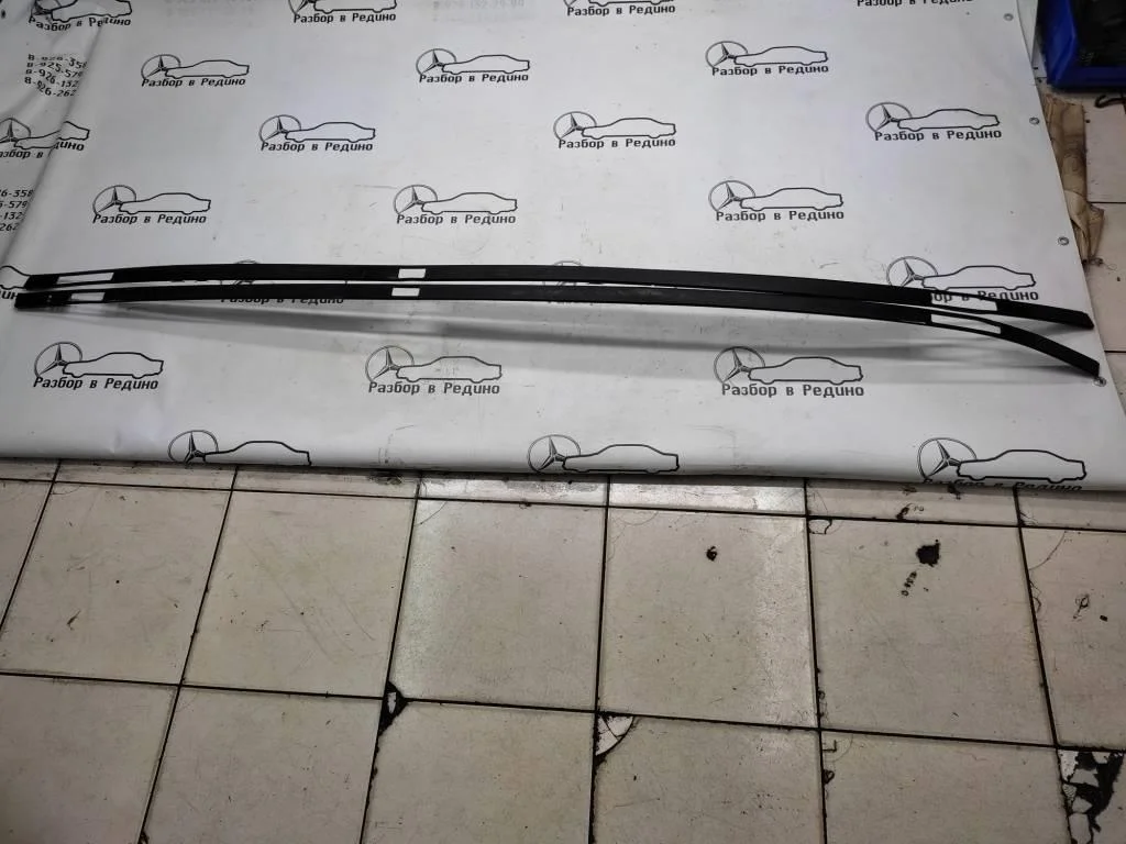 Молдинг крыши Mercedes-Benz