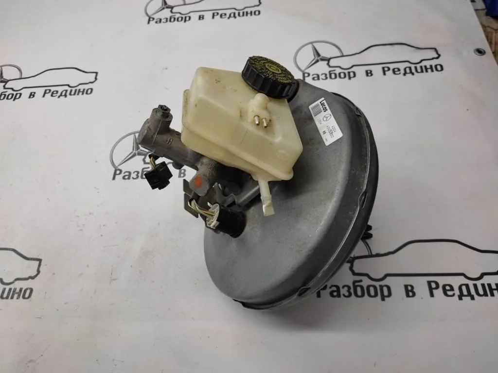 Вакуумный усилитель тормозов Mercedes-Benz