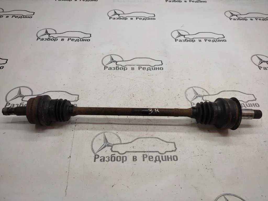 Привод задний Mercedes-Benz