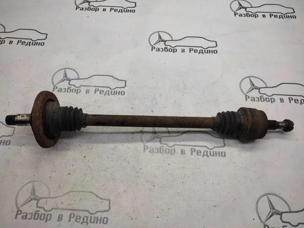Привод задний Mercedes-Benz