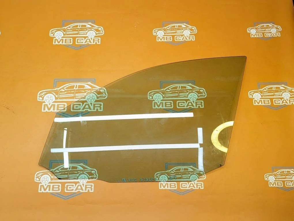 Стекло переднее левое Mercedes-Benz