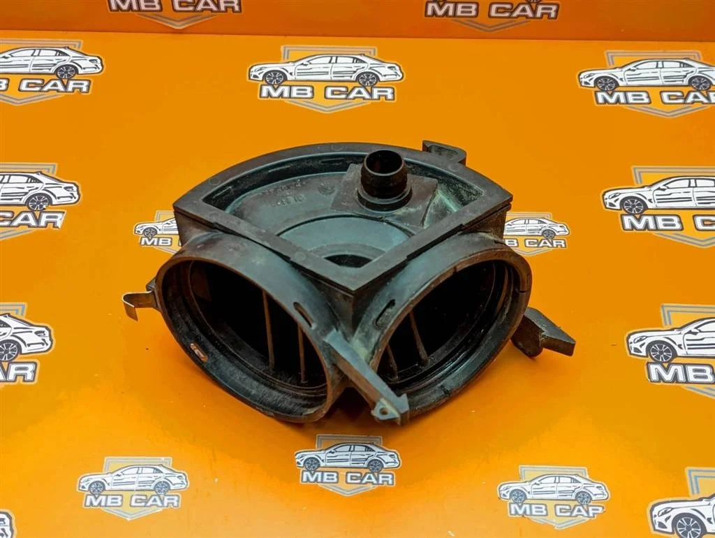 Патрубок воздушный Mercedes-Benz