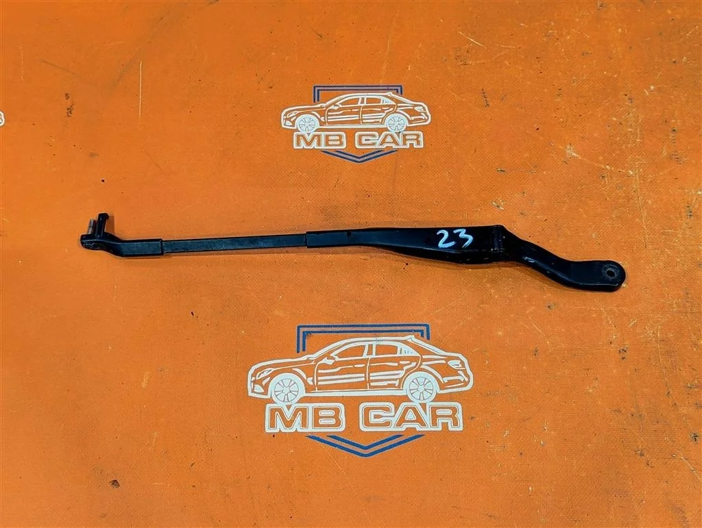 Поводок дворников Mercedes-Benz