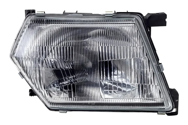 Фара правая NISSAN PATROL Y61 1997-2001