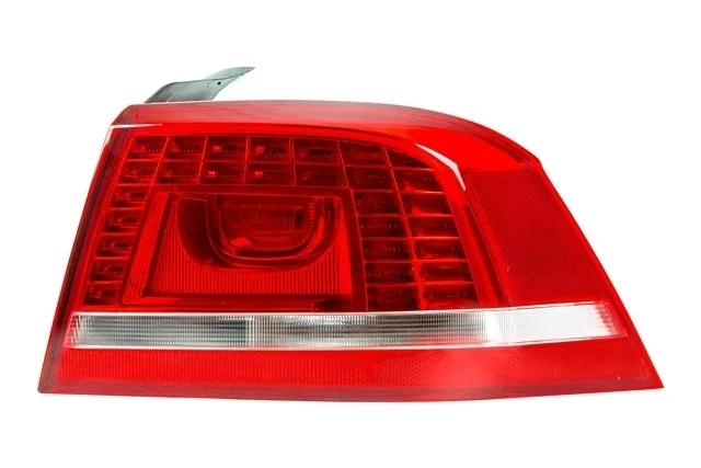 Фонарь задний правый внешний VOLKSWAGEN PASSAT B7 2011-2015