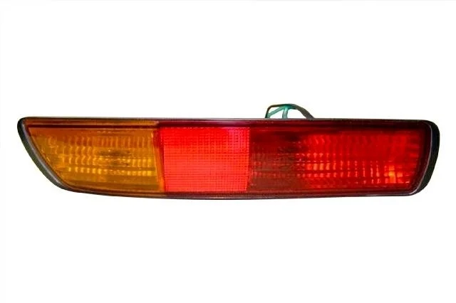 Фонарь задний левый MITSUBISHI PAJERO III / MONTERO III V6 / V7 2000-2002