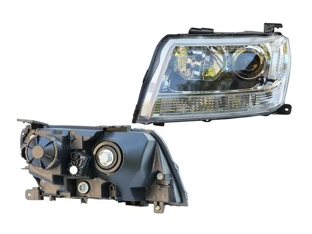 Фара левая SUZUKI GRAND VITARA II JT / TE / TD 2005-2008, GRAND VITARA II JT / TE / TD 2008-2012, GRAND VITARA II JT / TE / TD 2012-2016