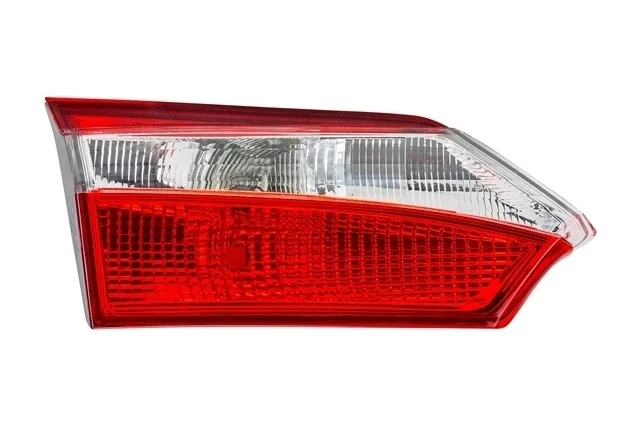 Фонарь задний левый внутренний TOYOTA COROLLA E170 / E180 2013-2016