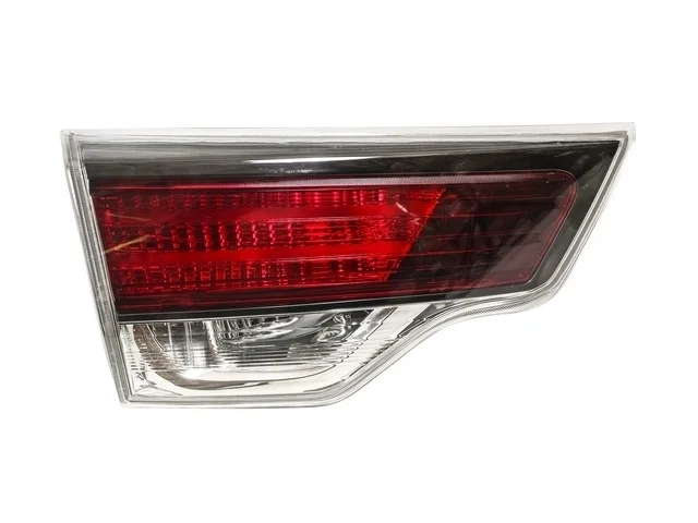 Фонарь задний левый внутренний Уценка 20% (скол угла) TOYOTA HIGHLANDER XU50 2013-2016