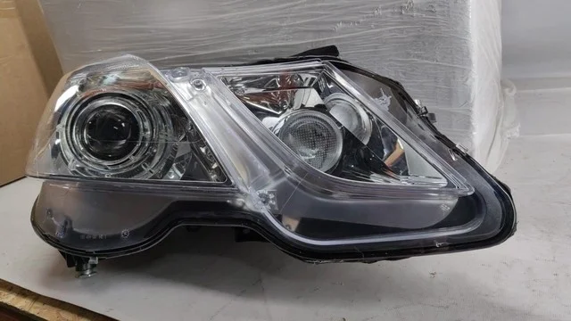 Фара правая Уценка 20% (не работает шторка дальнего света) MERCEDES BENZ MERCEDES BENZ E-CLASS W212 2009-2012