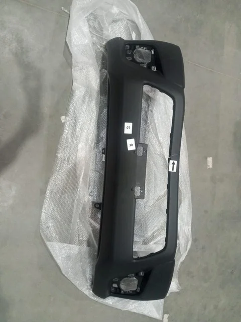 Бампер передний Уценка 40% (трещина) TOYOTA HILUX N110 / N120 / N130 2015-2020