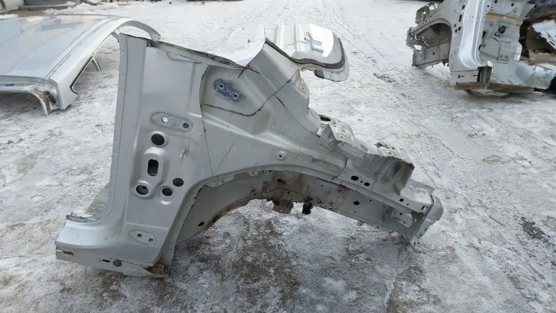 Четверть Ford Kuga 2015