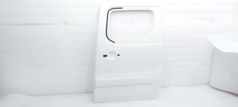 Дверь Citroen Berlingo 2018 B9