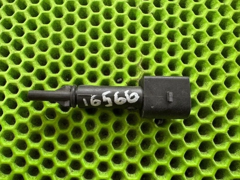 Датчик температуры Audi A6 C5 4B0820535