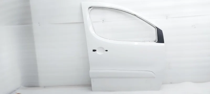 Дверь Citroen Berlingo 2018 B9
