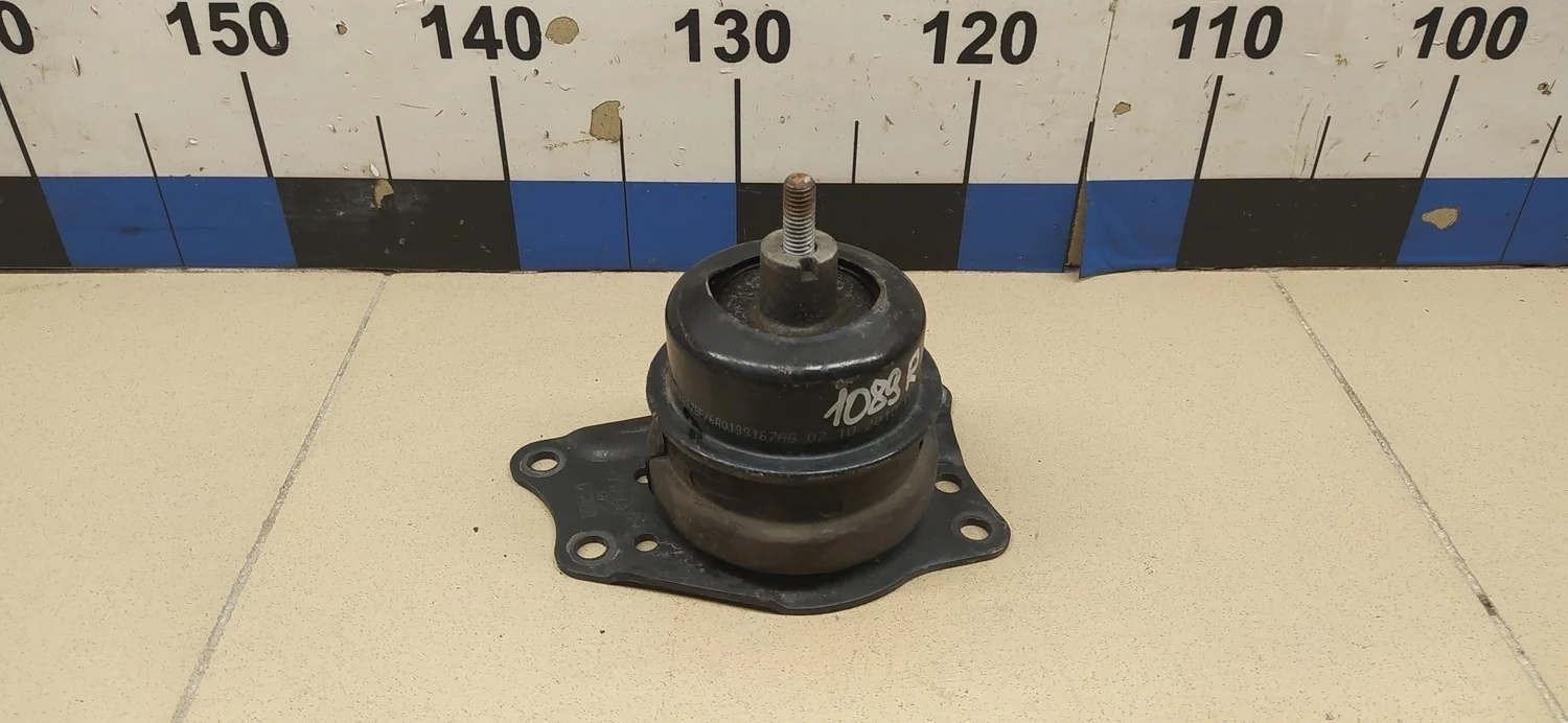 Опора двигателя правая Fabia 2007-2015