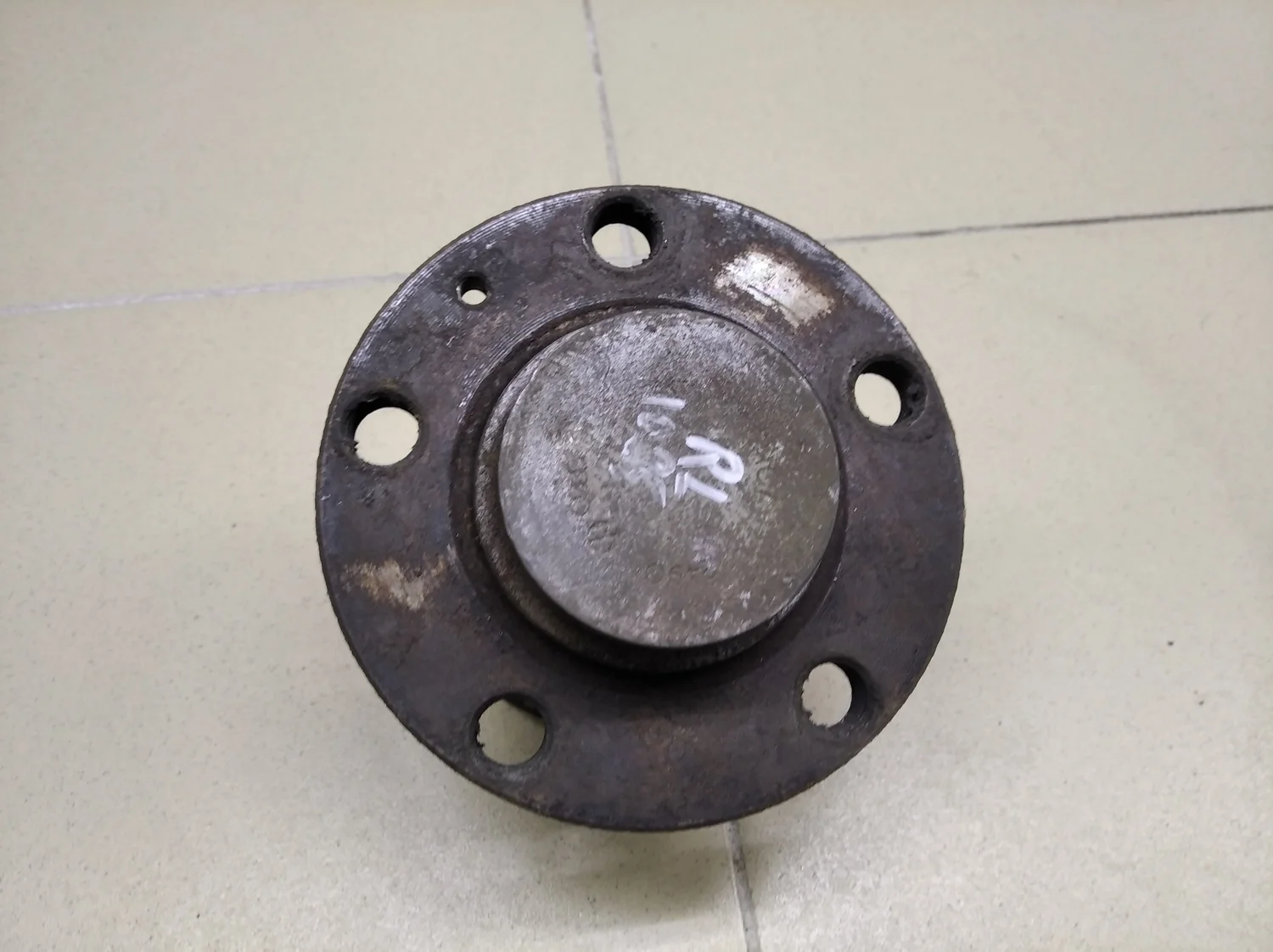 Цапфа (п.з.к.)  Fabia 2007-2015