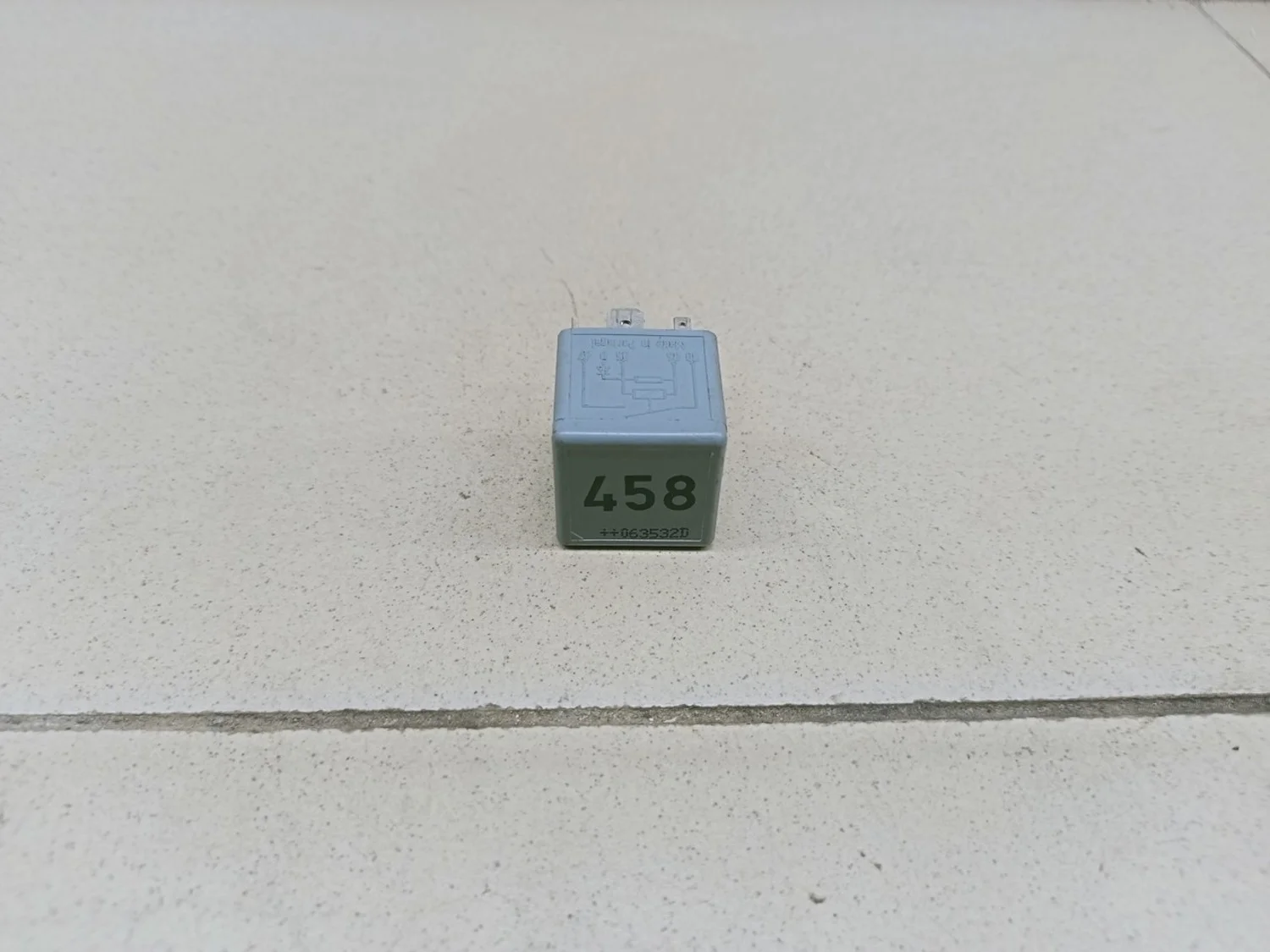 Реле Caddy III 2004-2016
