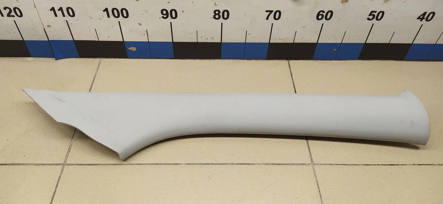 Обшивка стойки Polo (Sed RUS) 2011>