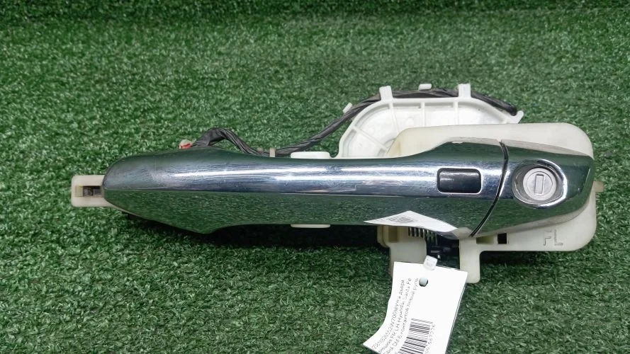 ручка двери внешняя Hyundai D4HA DM Hyundai Santa Fe D4HA DM 826552W700,826512W710