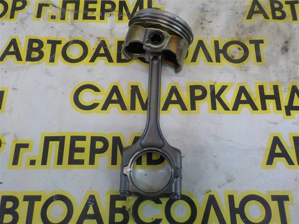 Поршень с шатуном Honda Civic 4D VIII 2006-2012