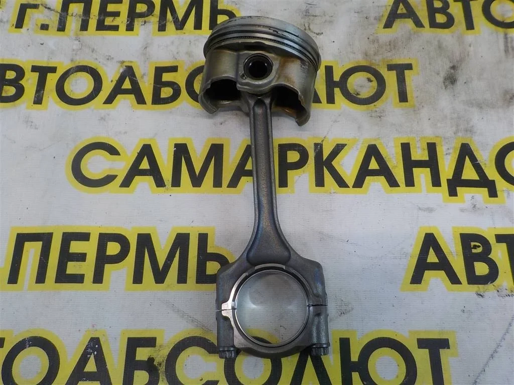 Поршень с шатуном Honda Civic 4D VIII 2006-2012