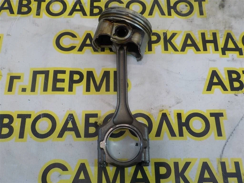 Поршень с шатуном Honda Civic 4D VIII 2006-2012