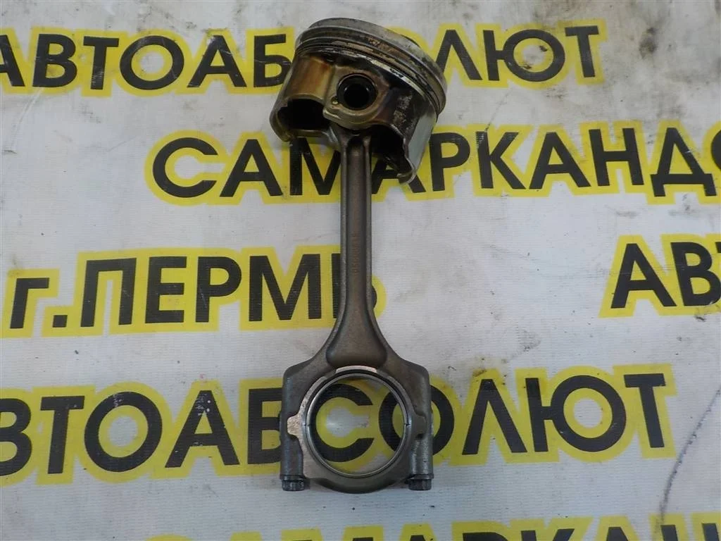 Поршень с шатуном Honda Civic 4D VIII 2006-2012